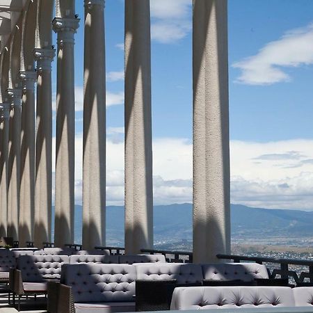 Hotel Mmg Tiflis Dış mekan fotoğraf