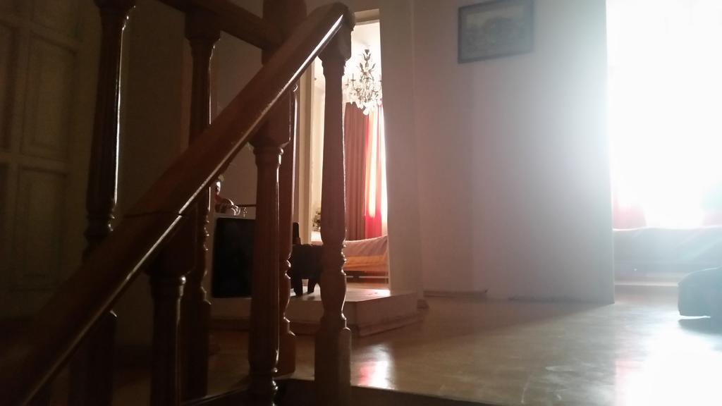Hotel Mmg Tiflis Oda fotoğraf