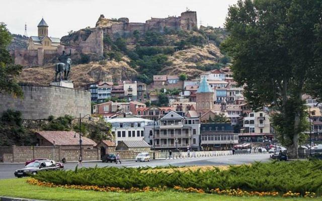 Hotel Mmg Tiflis Dış mekan fotoğraf