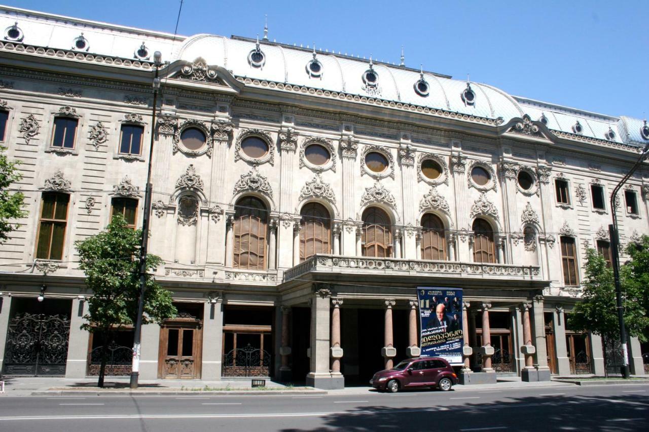 Hotel Mmg Tiflis Dış mekan fotoğraf